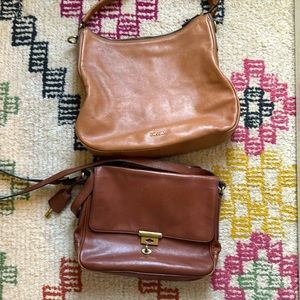 Lot of two leather fossil bags